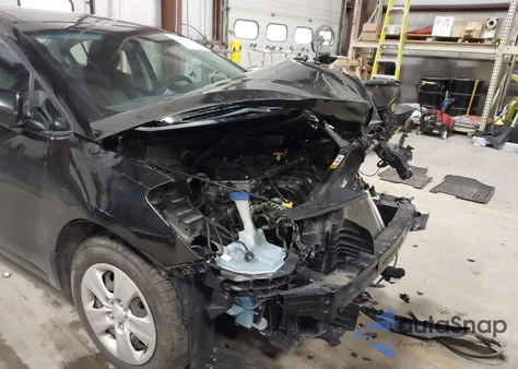 2018 Kia Forte Lx из США, поврежденный, VIN 3KPFK4A79JE274443